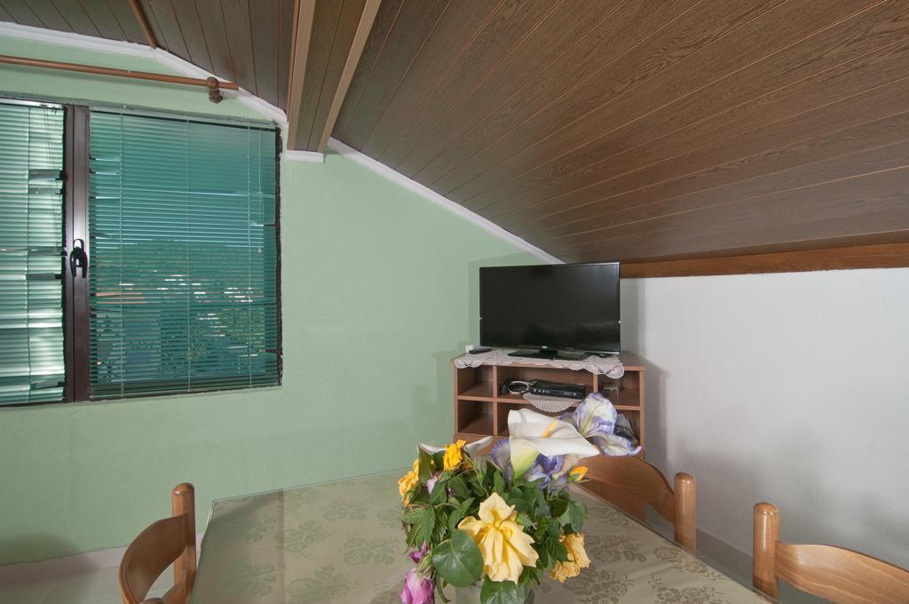 Apartment Stojan A1 Marina Esterno foto