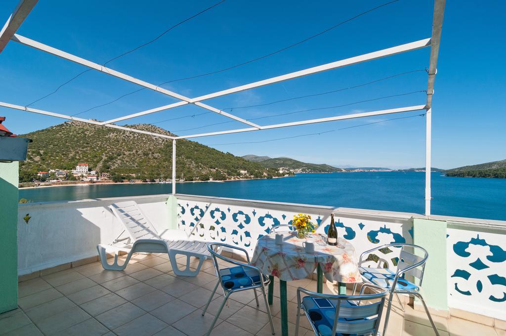 Apartment Stojan A1 Marina Esterno foto