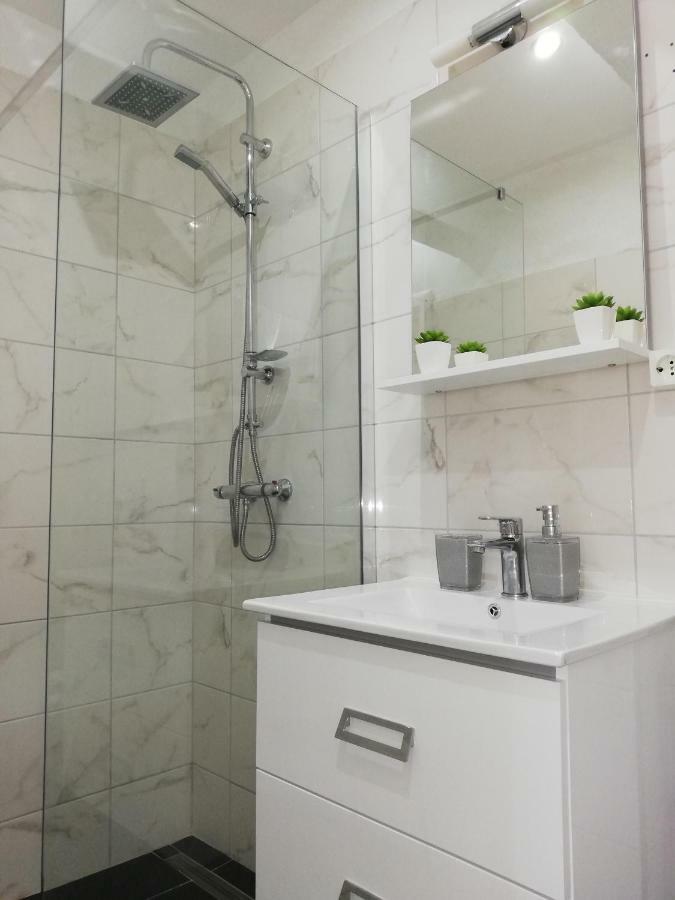 Apartment Stojan A1 Marina Esterno foto